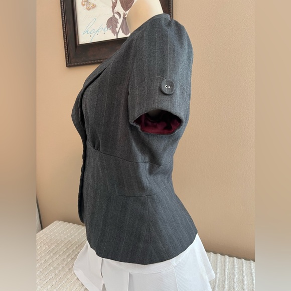 Gray Short Sleeve Three Button Blazer Jacket Size Large - Picture 9 of 11
